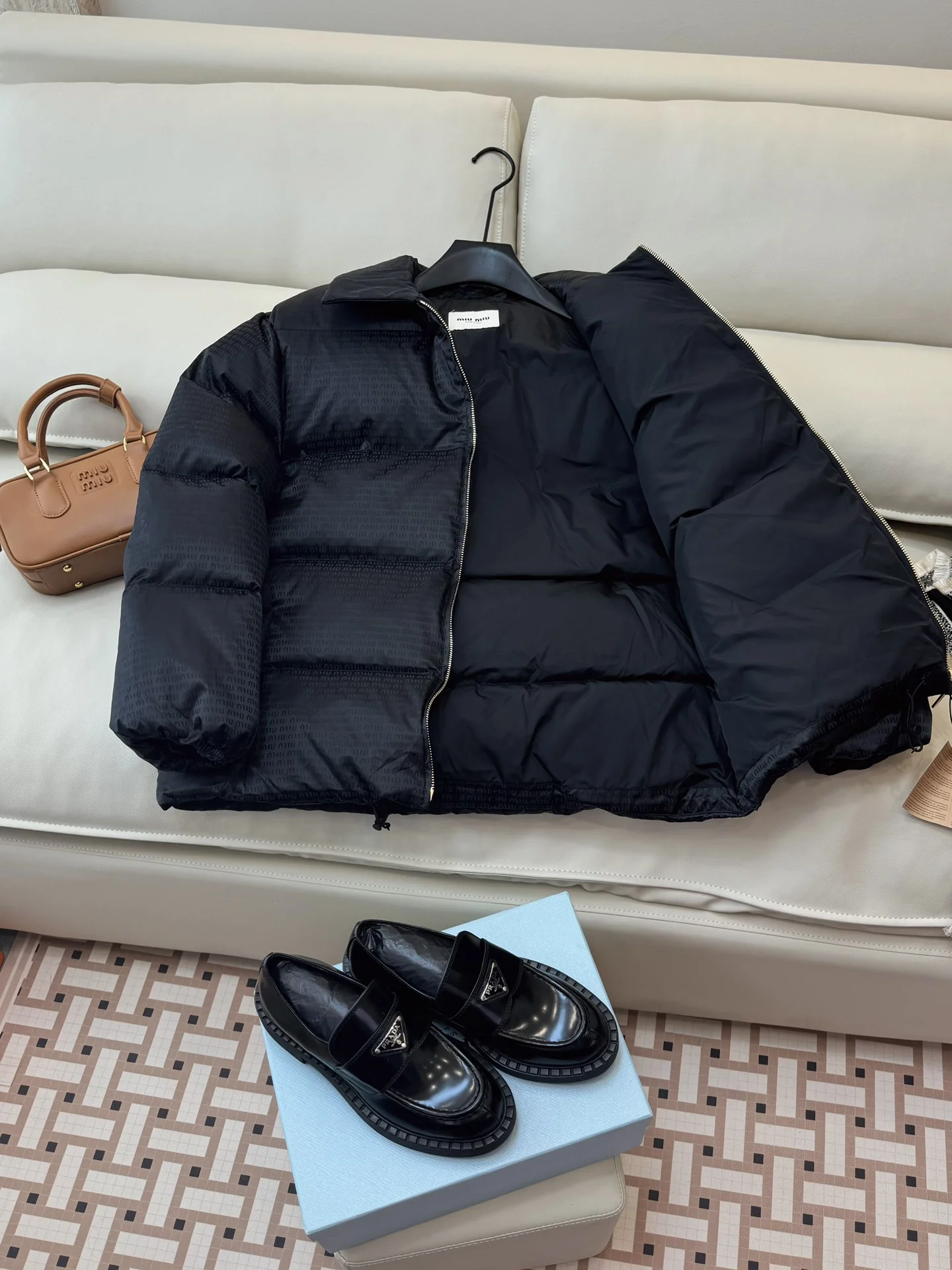 Miu Miu Down Jackets Durable 165215