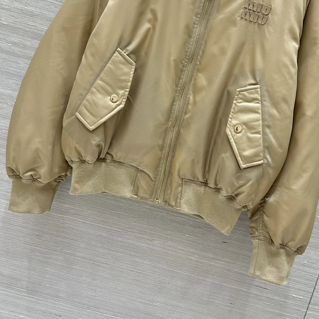 Miu Miu Down Jackets Durable 165191