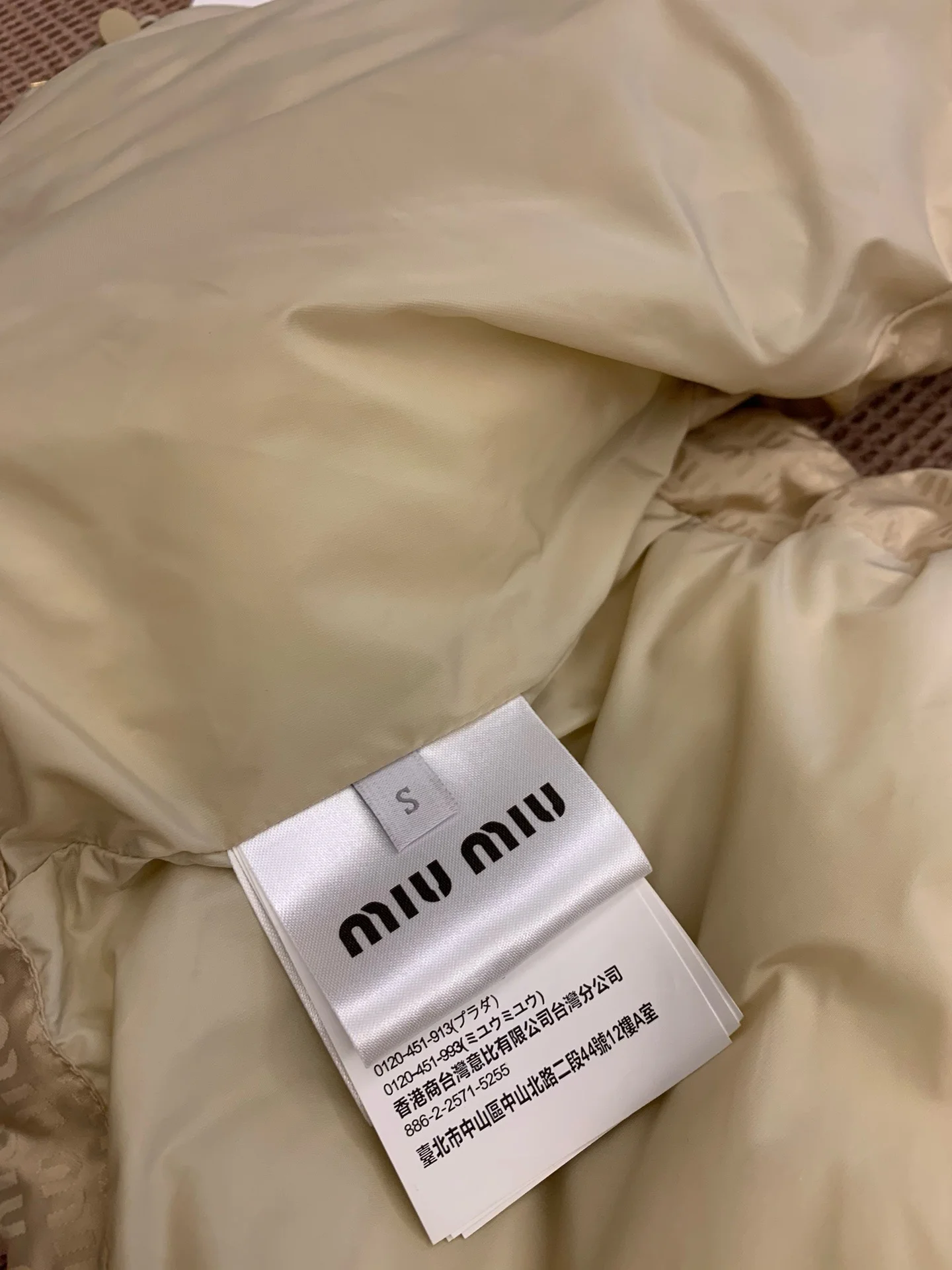 Miu Miu Down Jackets Resilient 165272