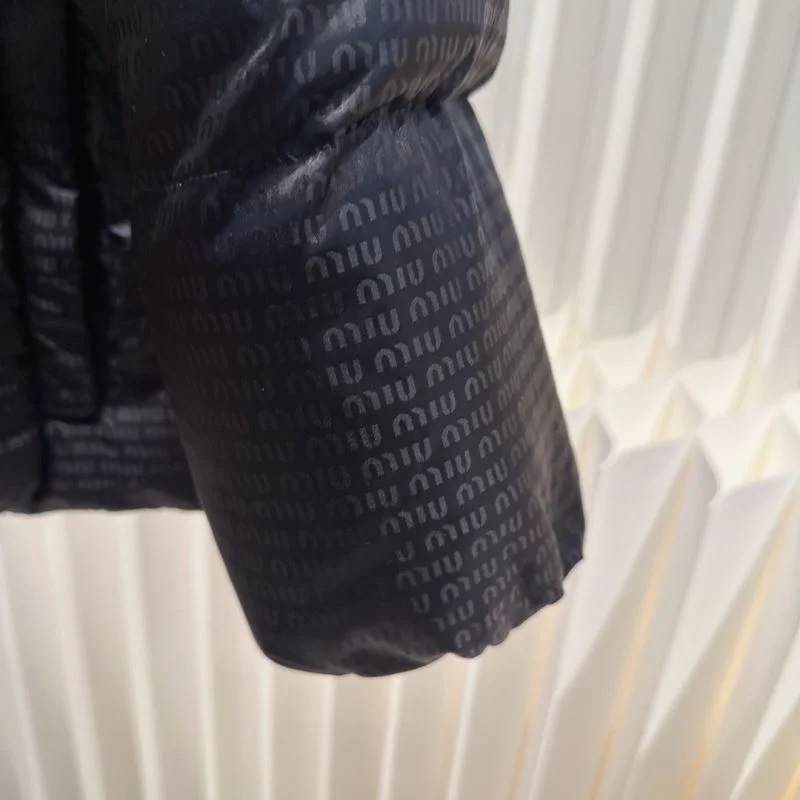 Miu Miu Down Jackets Cozy 164912