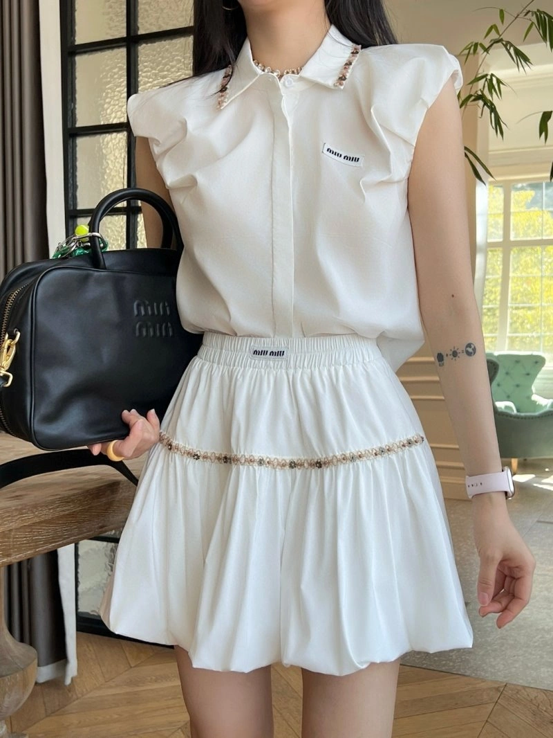 Miu Miu Dress Suits WaterResistant 152153