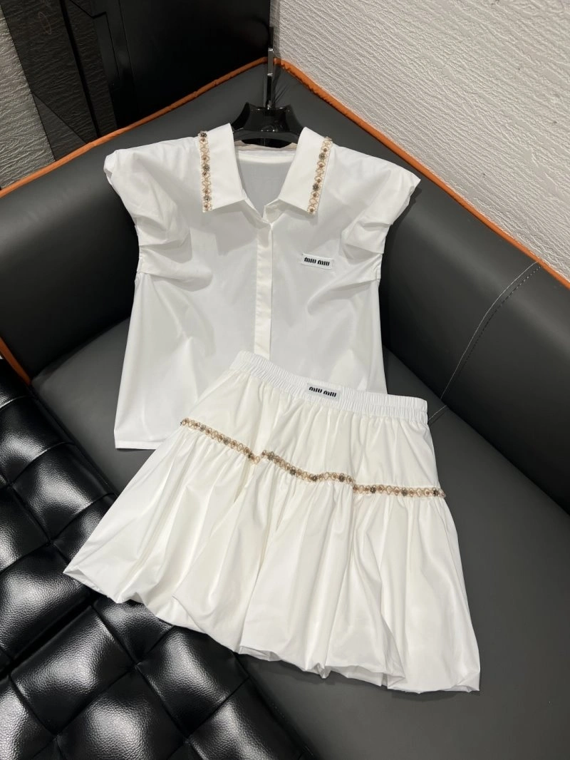 Miu Miu Dress Suits WaterResistant 152153