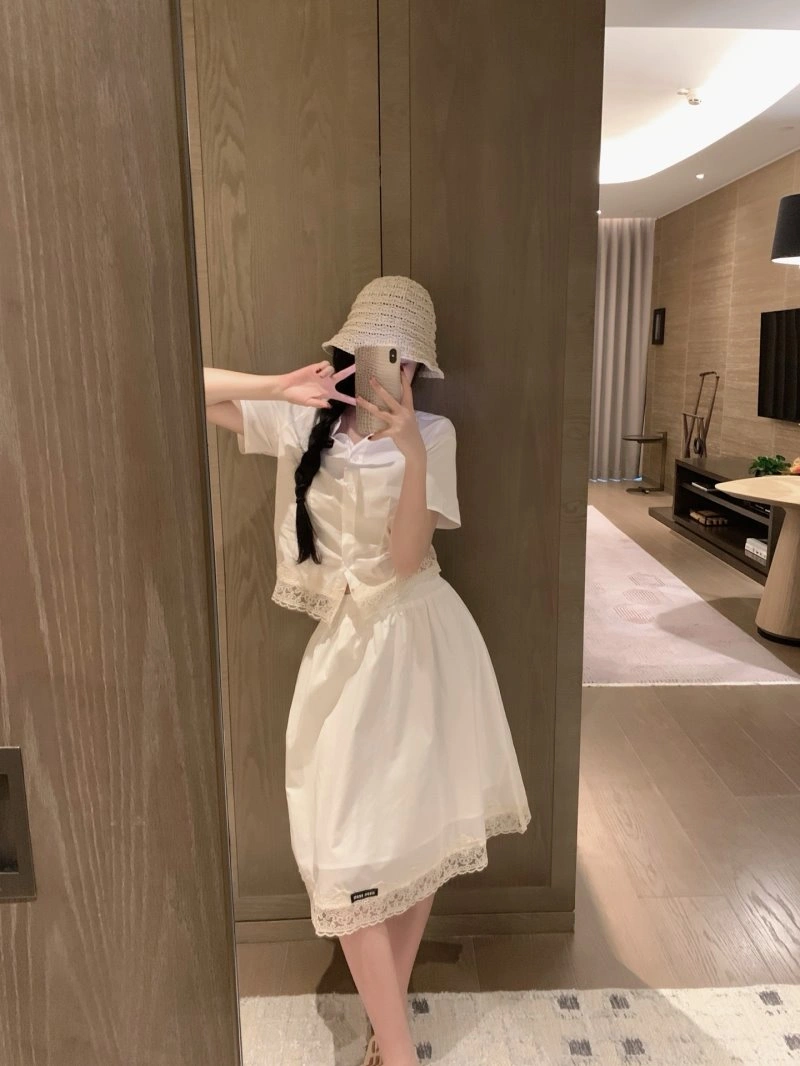 EyeCatching Miu Miu Dress Suits 152160