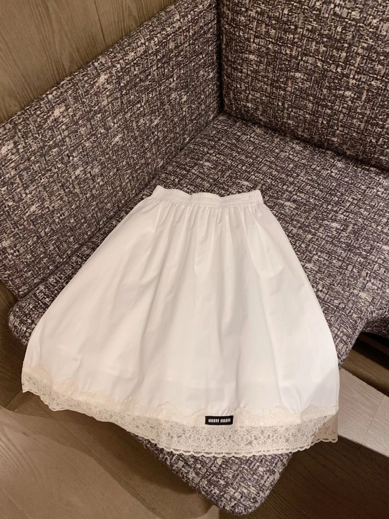 EyeCatching Miu Miu Dress Suits 152160