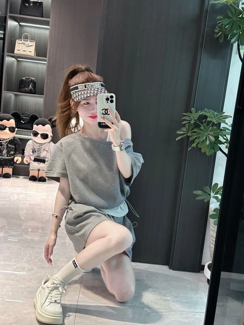 Miu Miu Dress Suits WellDesigned 151269