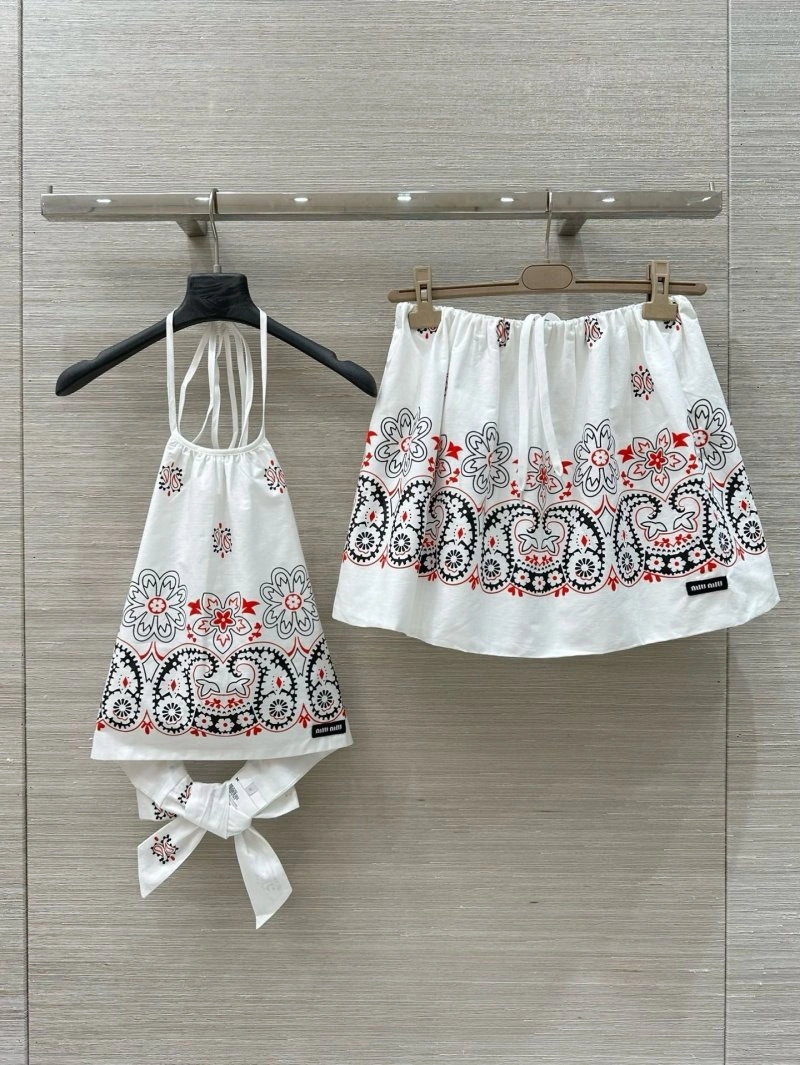 Miu Miu Dress Suits Unisex 156348
