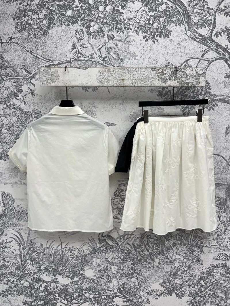 Miu Miu Dress Suits OdorResistant 148917