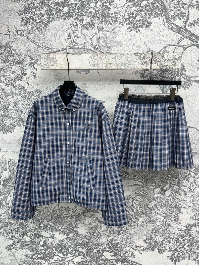 Chic Miu Miu Dress Suits 148921