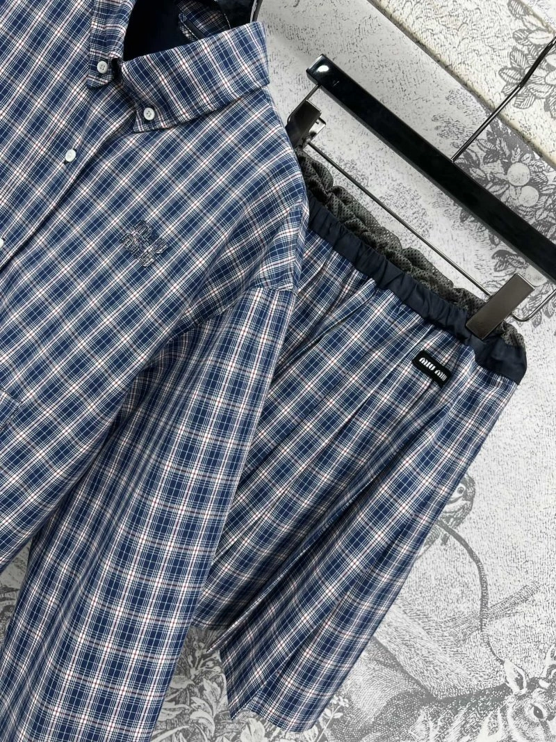 Chic Miu Miu Dress Suits 148921