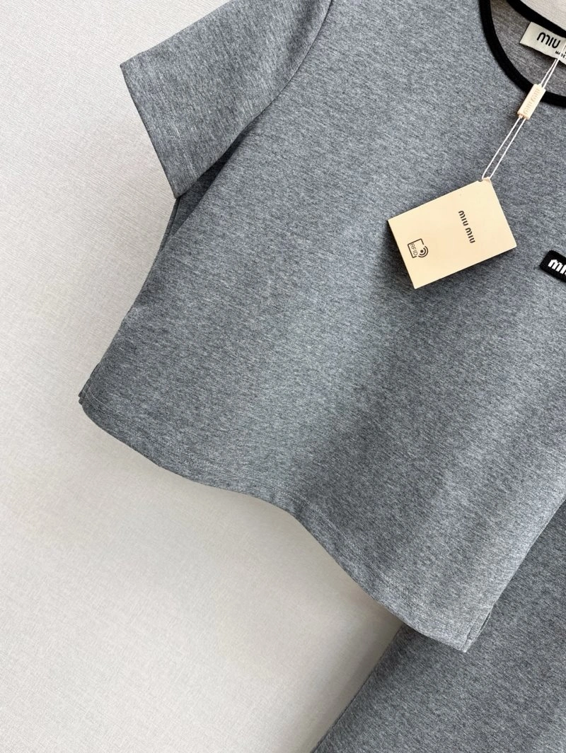 Miu Miu Dress Suits TimelessDesign 148916