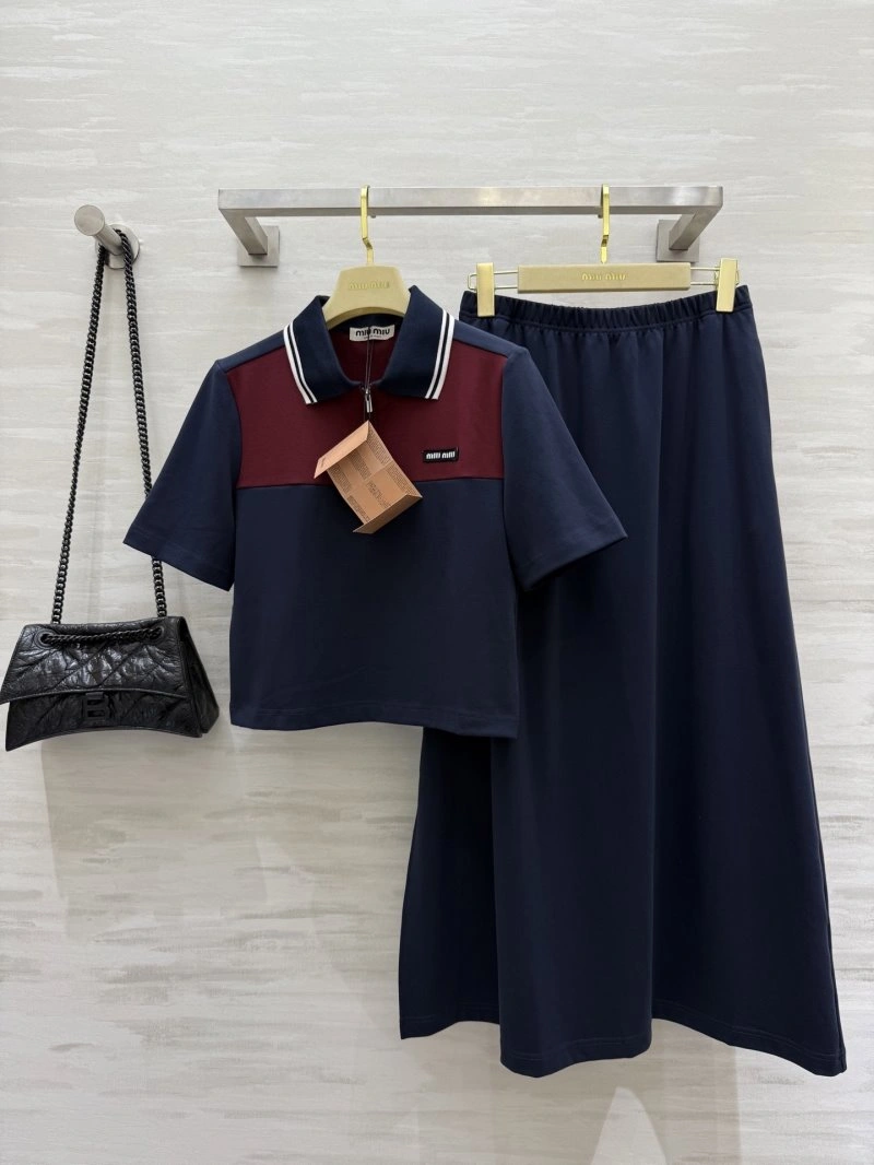 Versatile Miu Miu Dress Suits 154566