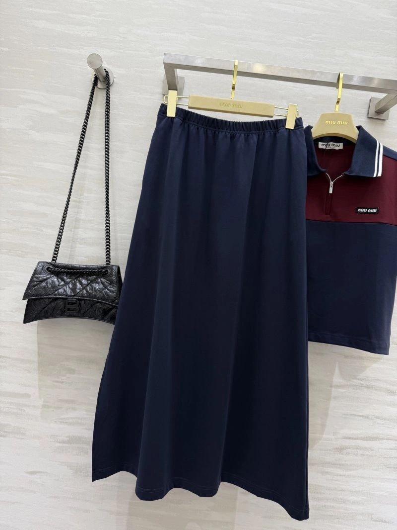 Versatile Miu Miu Dress Suits 154566