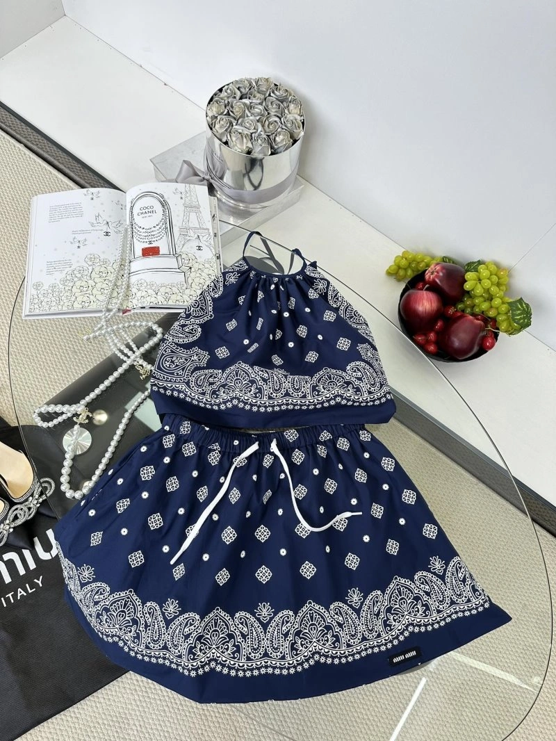 Miu Miu Dress Suits WaterResistant 154525
