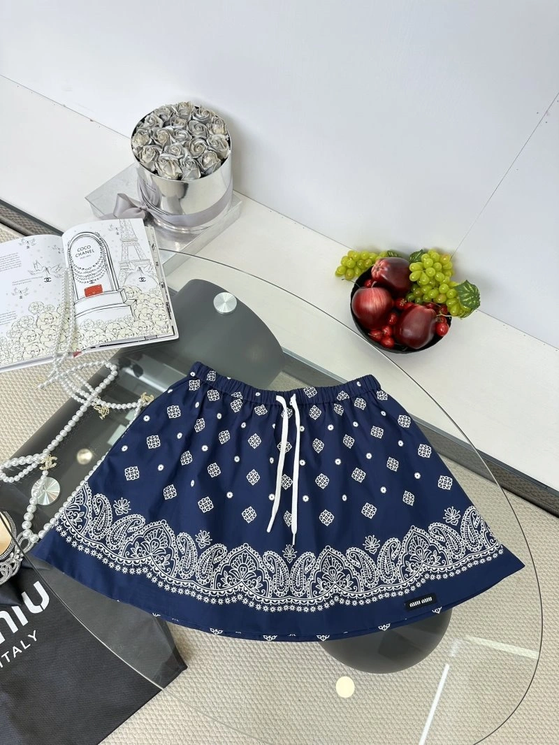 Miu Miu Dress Suits WaterResistant 154525