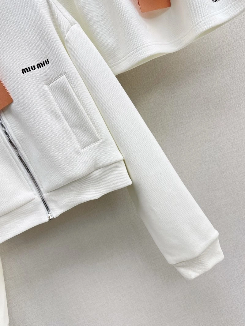 Classic Miu Miu Dress Suits 153022