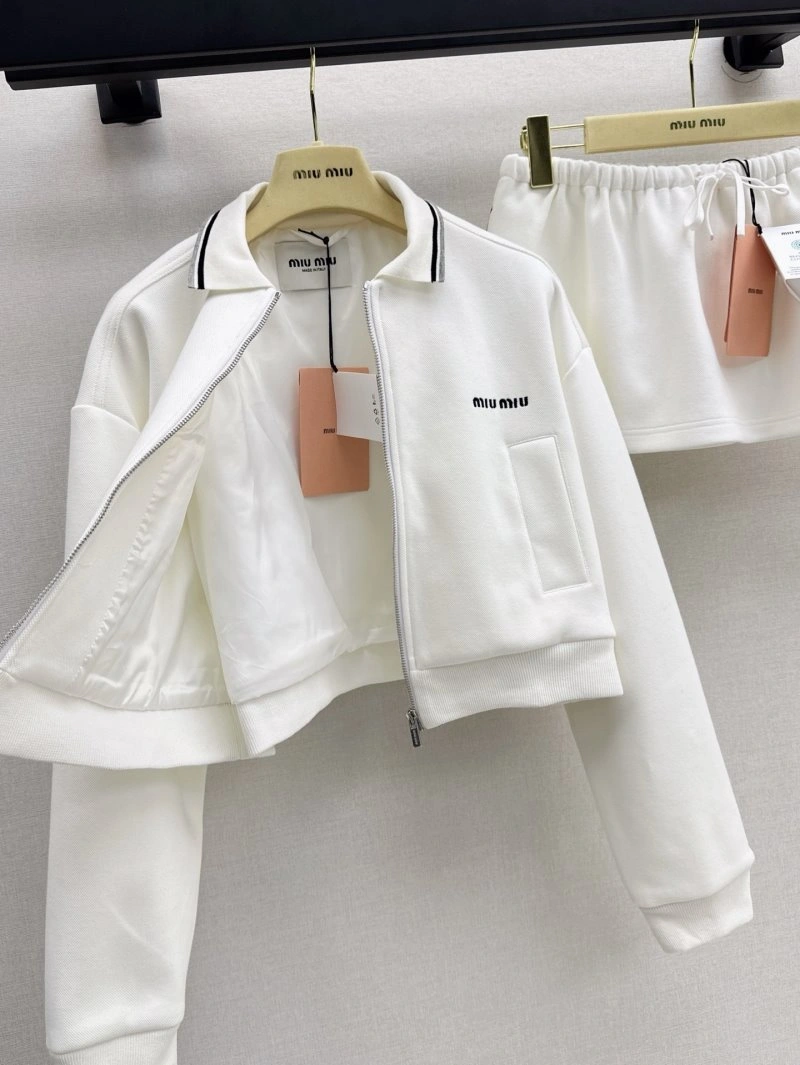 Classic Miu Miu Dress Suits 153022