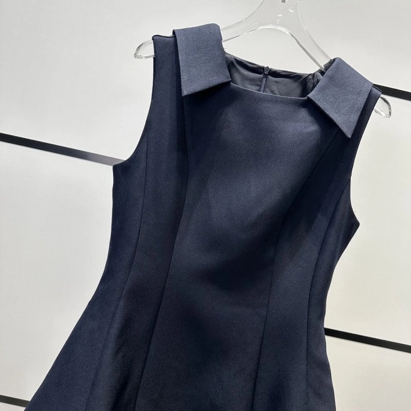 Fashionable Miu Miu Dress 156441