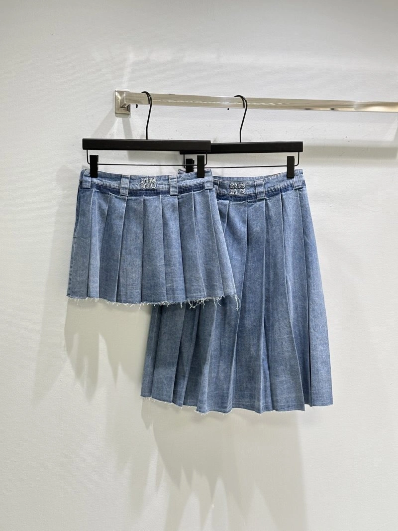 Miu Miu Dress Comfortable 156387