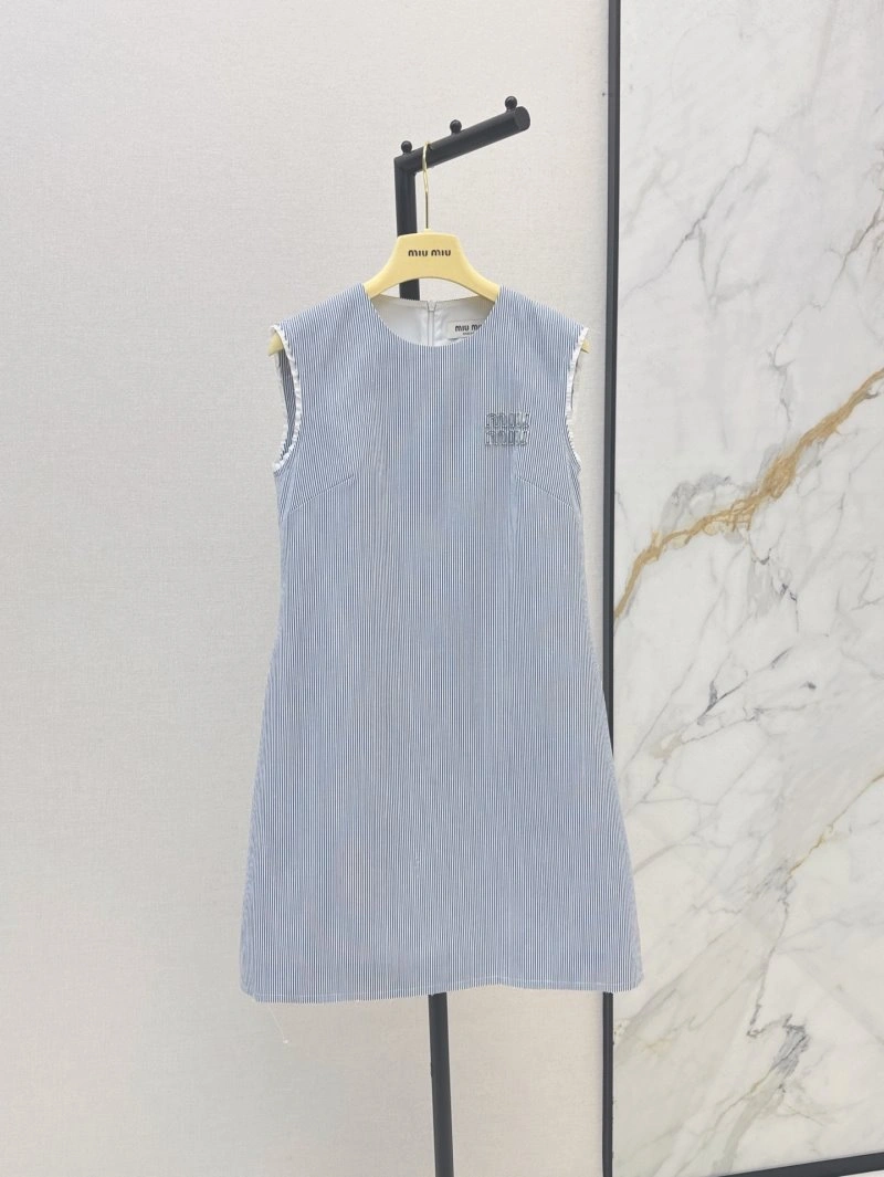 Miu Miu Dress Casual 149159
