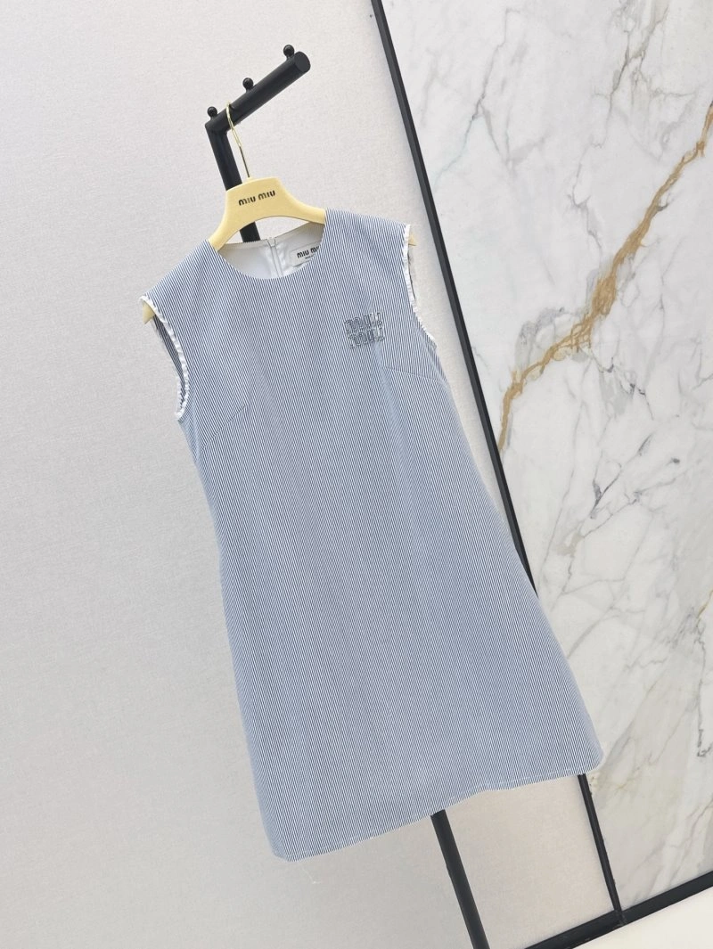 Miu Miu Dress Casual 149159