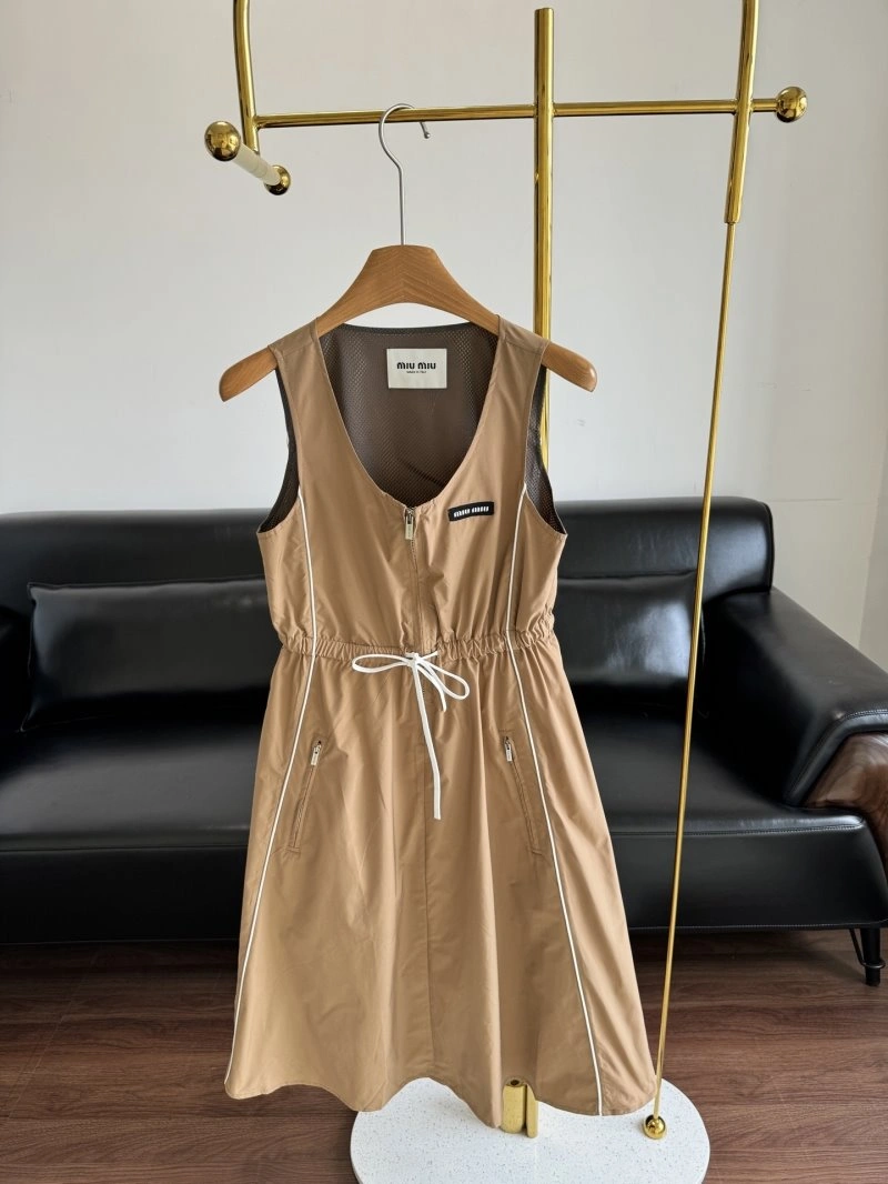 Miu Miu Dress Modern 149019
