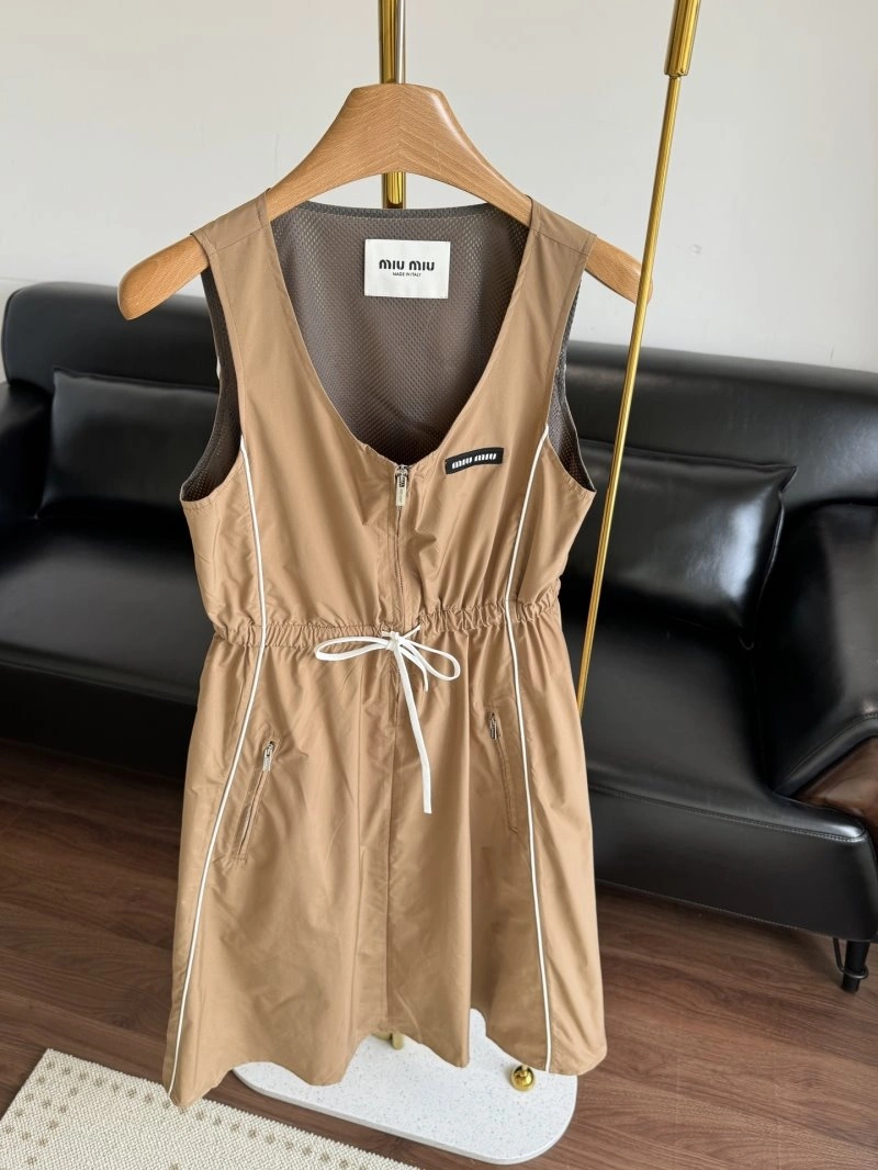 Miu Miu Dress Modern 149019