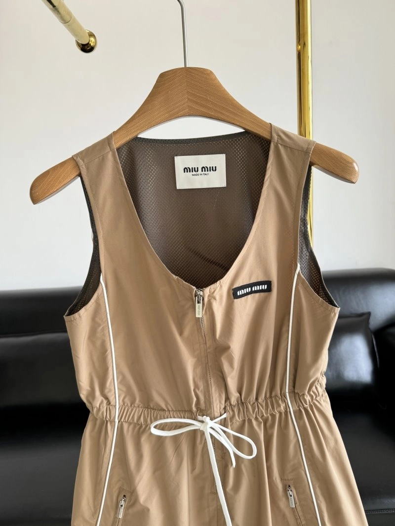 Miu Miu Dress Modern 149019