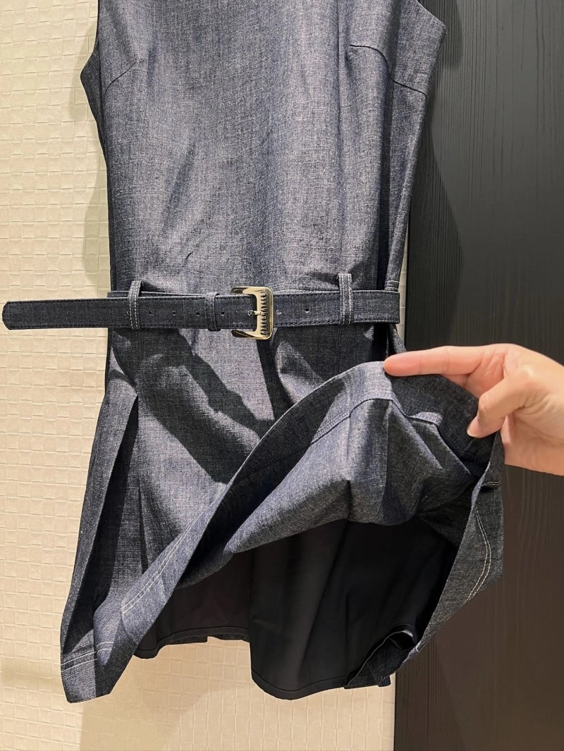 Fashionable Miu Miu Dress 154538