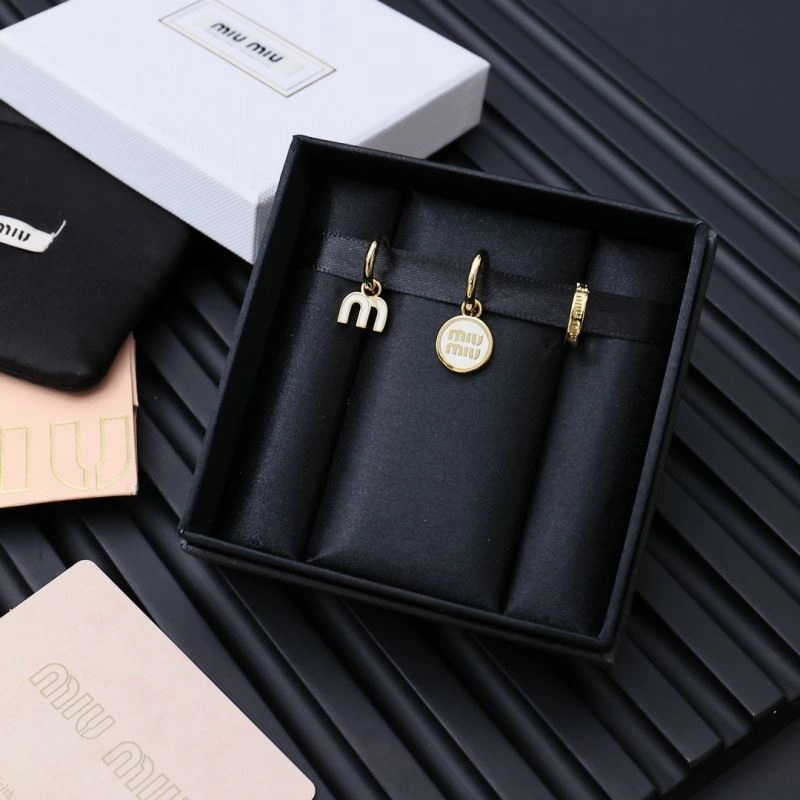 Miu Miu Earrings Attractive 213461