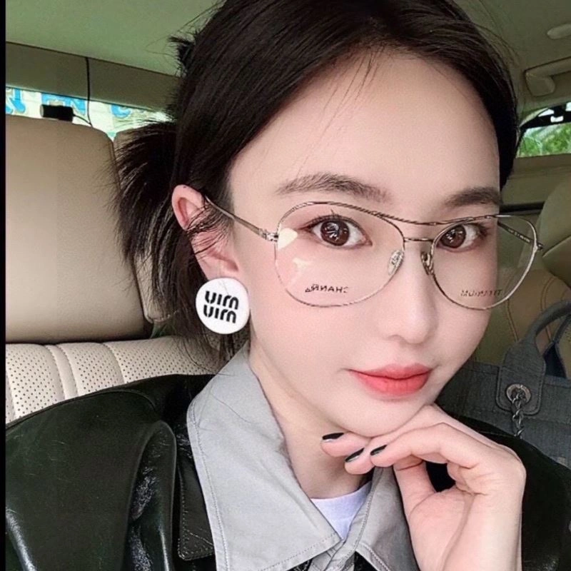 Miu Miu Earrings EyeCatching 213447