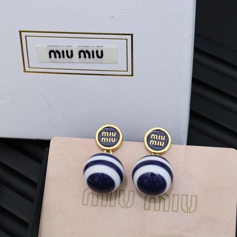 Miu Miu Earrings Comfortable 213416
