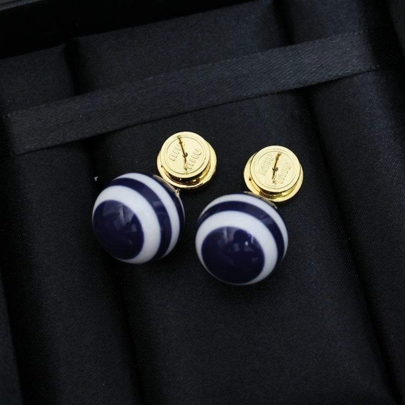 Miu Miu Earrings Comfortable 213416