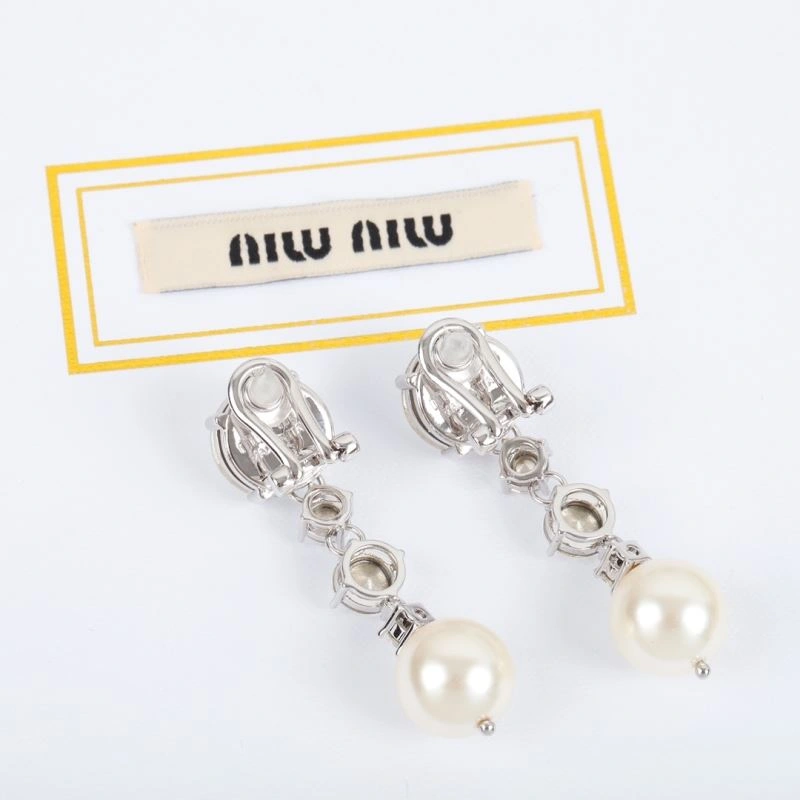 Miu Miu Earrings Durable 214513