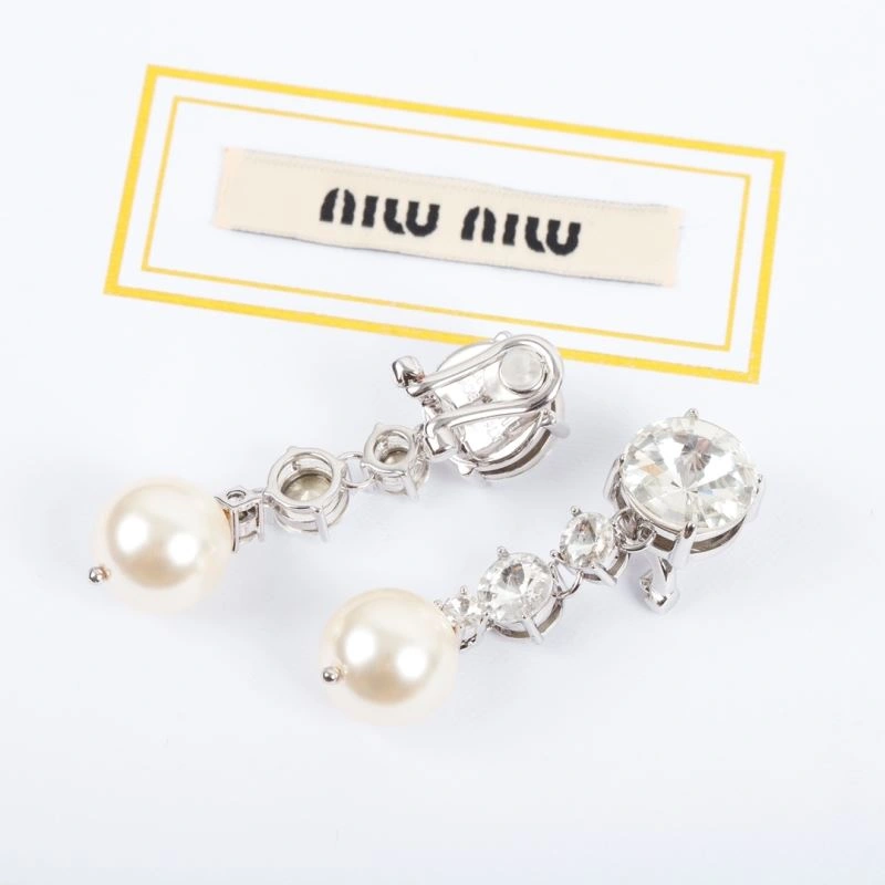 Miu Miu Earrings Durable 214513