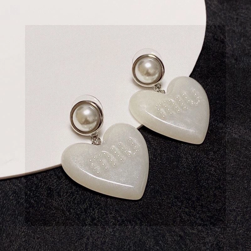 Miu Miu Earrings Durable 212878