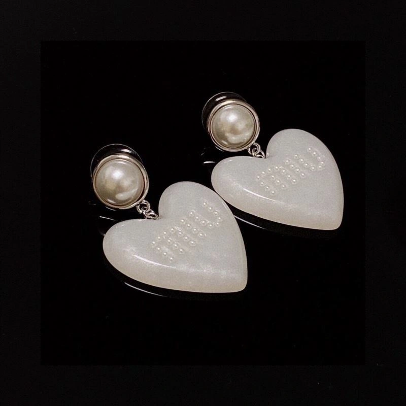 Miu Miu Earrings Durable 212878