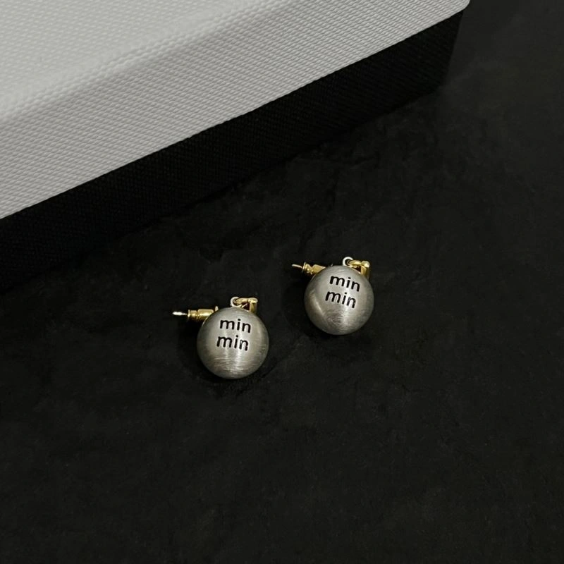 Miu Miu Earrings Durable 212557