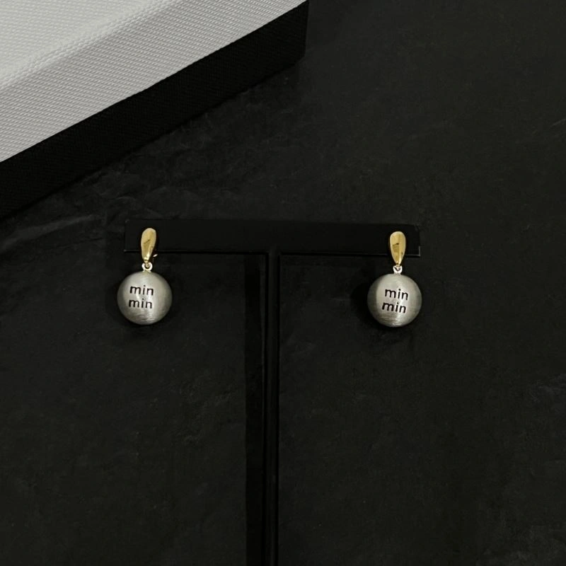 Miu Miu Earrings Durable 212557