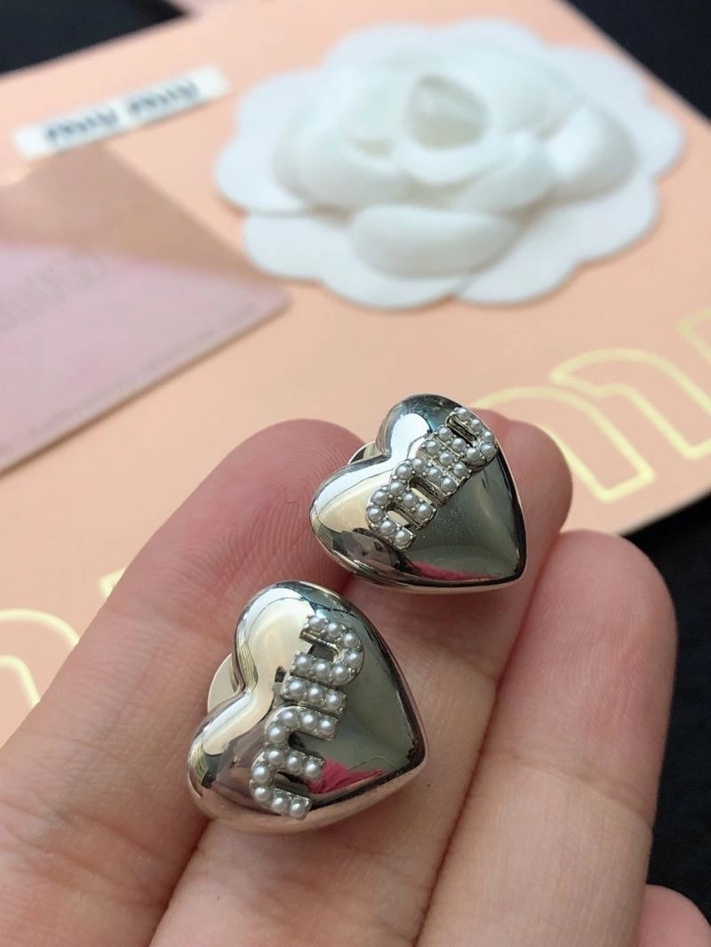 Miu Miu Earrings SoftTouch 212555