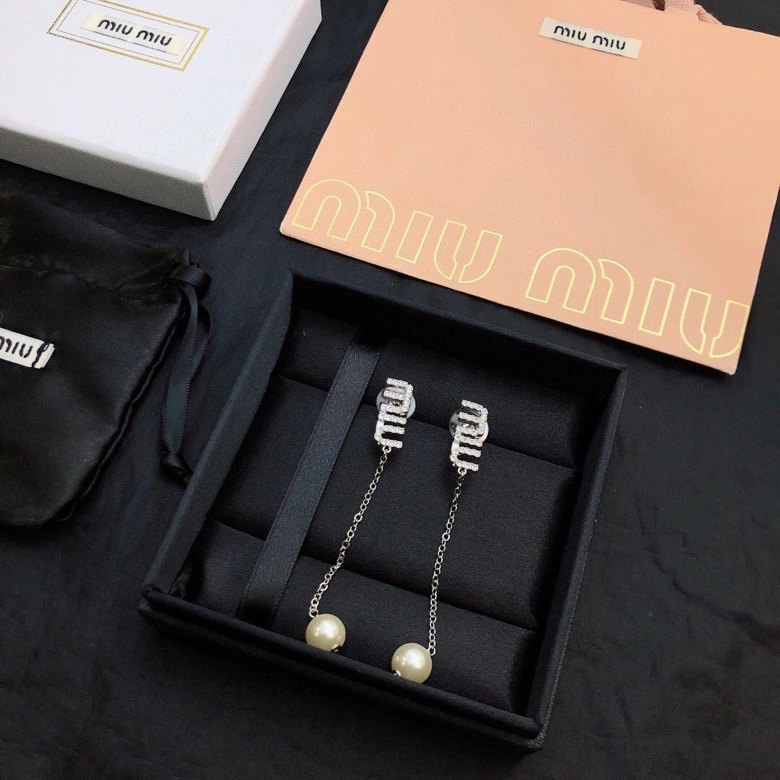 Miu Miu Earrings Neat 212539