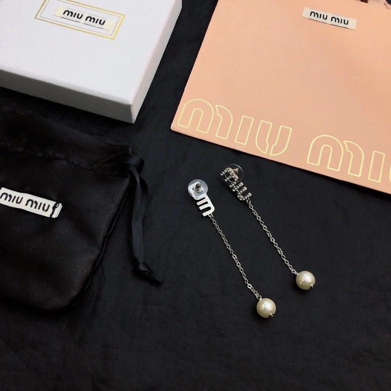 Miu Miu Earrings Neat 212539