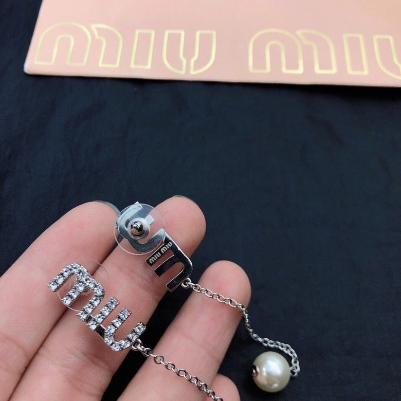 Miu Miu Earrings Neat 212539
