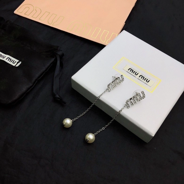 Miu Miu Earrings Neat 212539