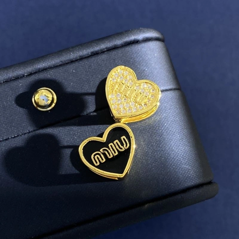 Miu Miu Earrings Attractive 211823
