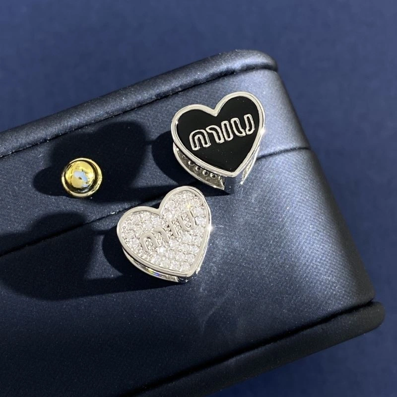 Miu Miu Earrings Attractive 211823