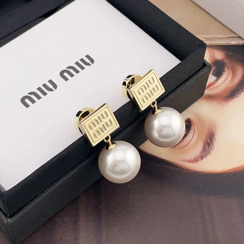 Miu Miu Earrings Compact 211142