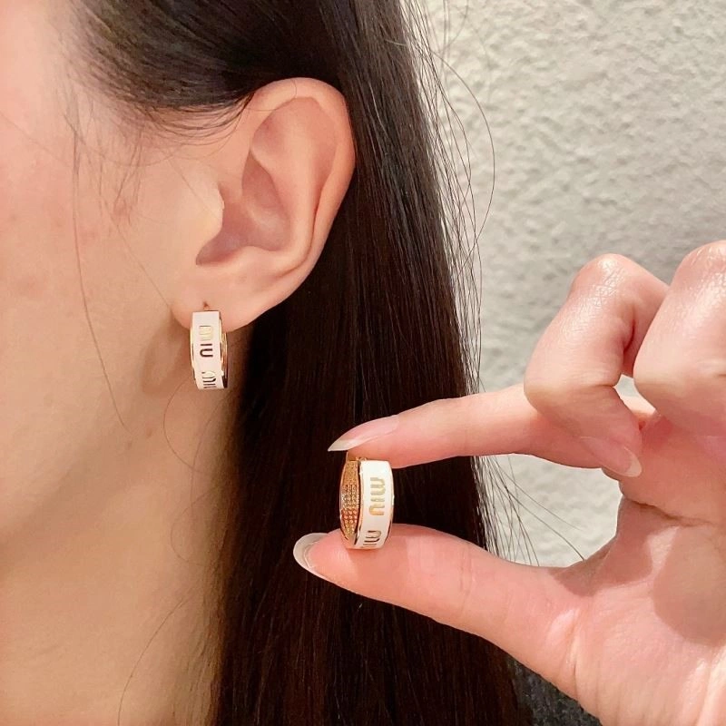 Miu Miu Earrings Snug 209709
