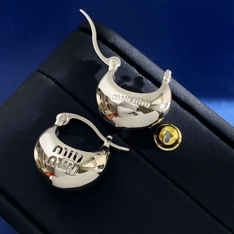 Miu Miu Earrings Durable 209707