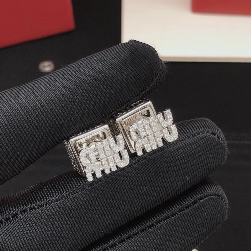 Miu Miu Earrings EasyCare 209216