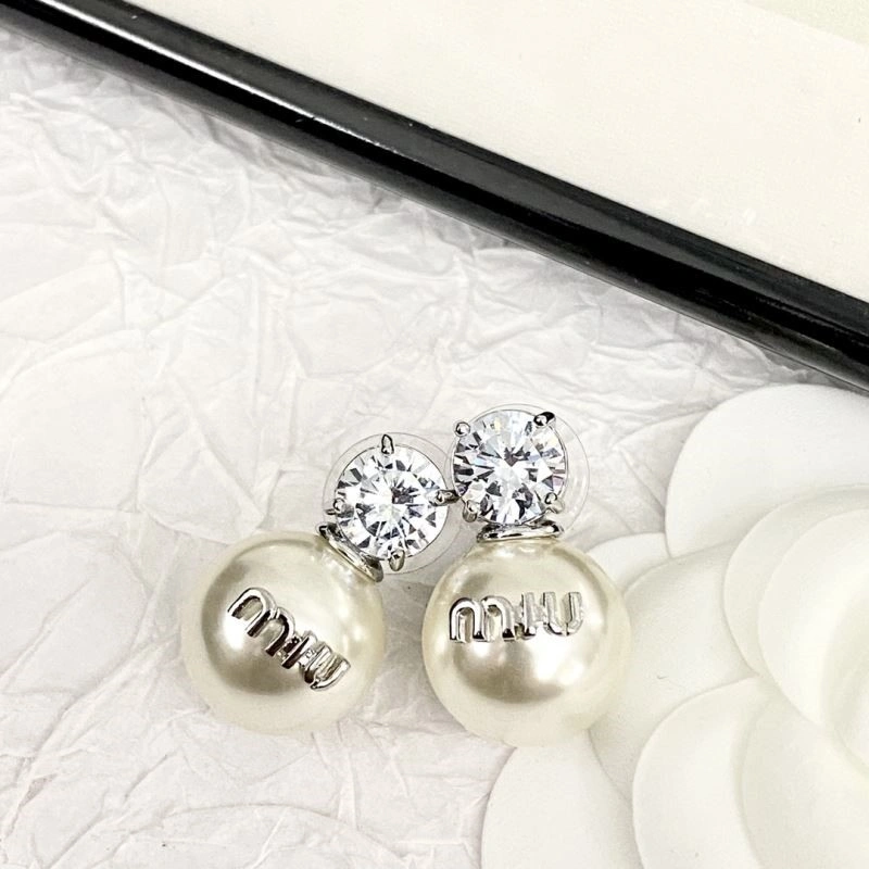 Miu Miu Earrings Durable 209213